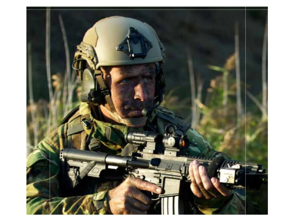 Elektronická střelecká sluchátka 3M PELTOR ComTac XPI NATO konektor