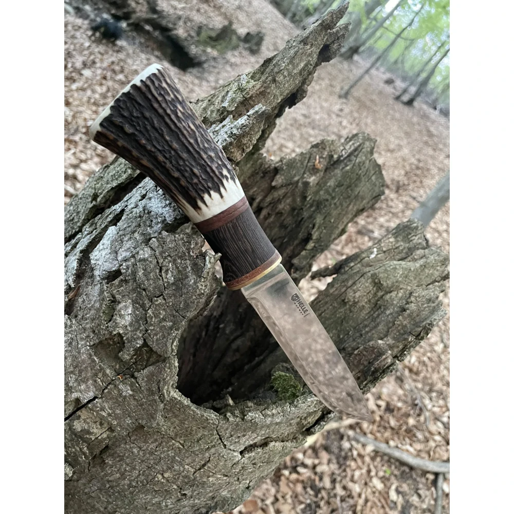 Lovecký nůž Helle Jegermester paroh